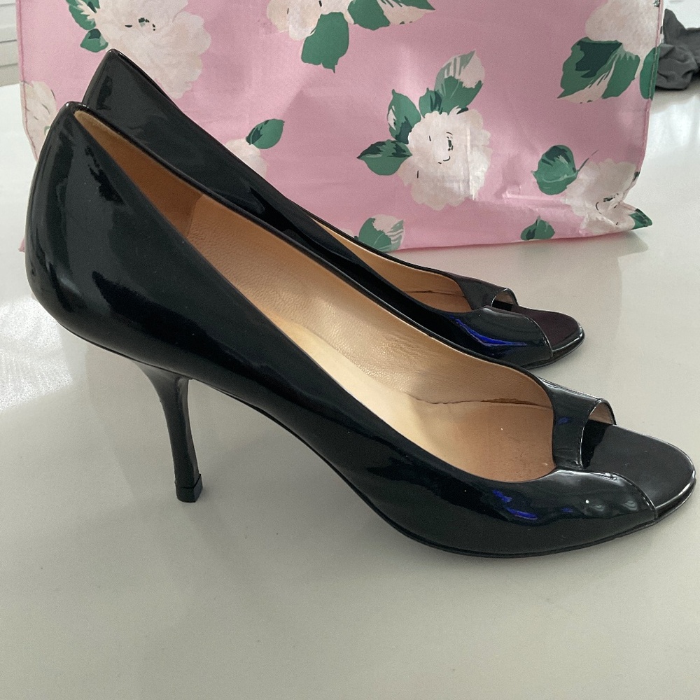 Prada peekaboo black patent heel